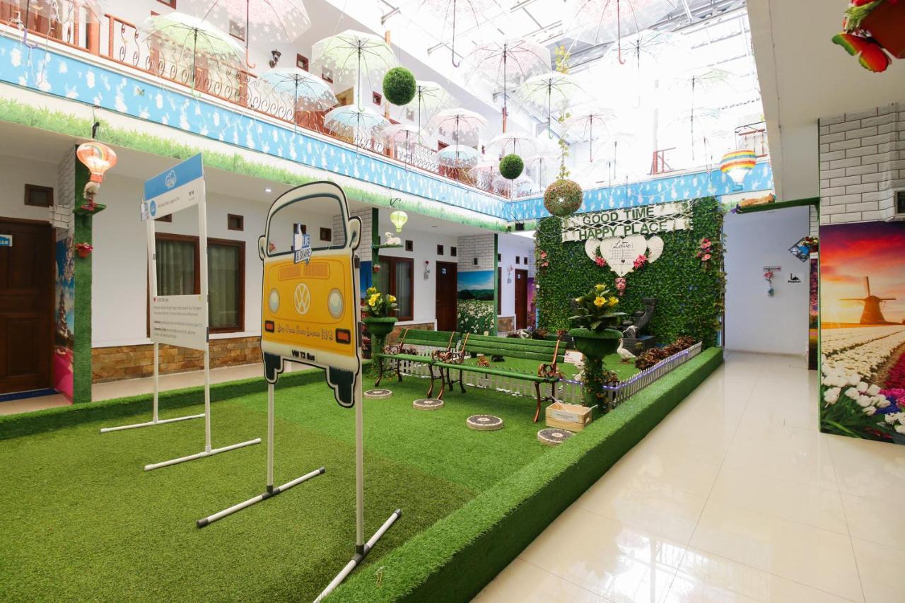 Airy Buah Batu Logam 37a Hotel 2*